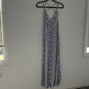 Light, Flowy, Blue and White Patterned, Maxi, Medium Lush dress